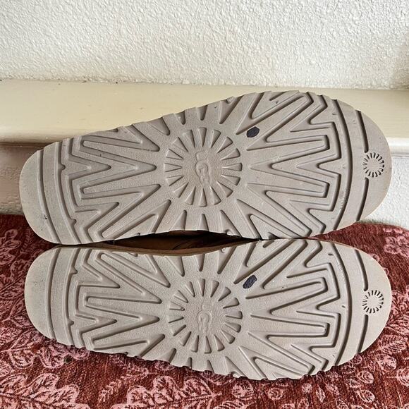 Ugg Men’s Neumel II Graphic Chukka Boots Size 11 Chestnut - Picture 6 of 9